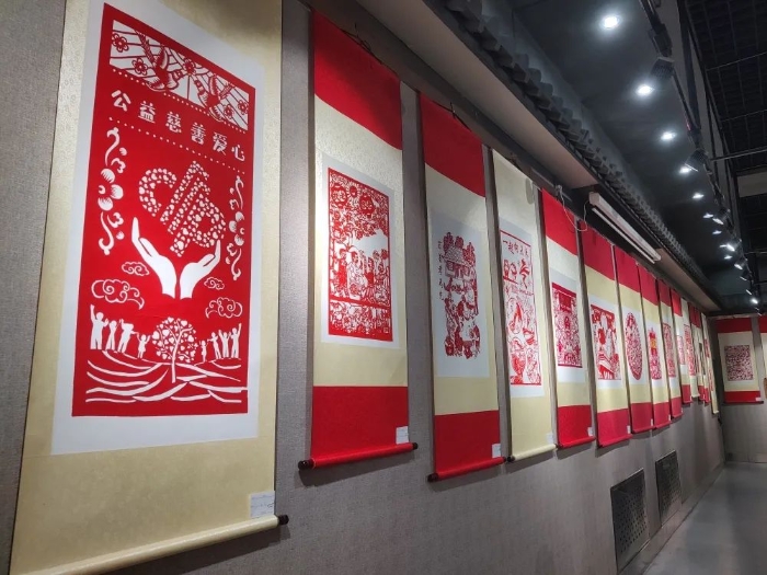 8-18山西老年剪纸