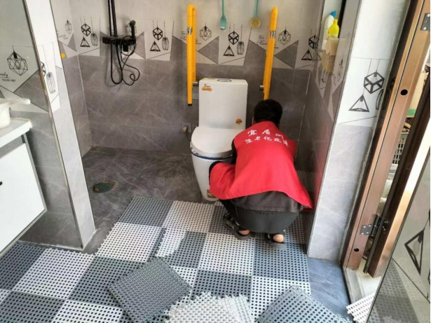 834227